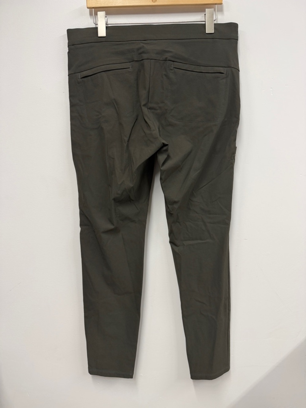 ATHLETA Wander Stash Skinny Pant 12 army green - Picture 4 of 6